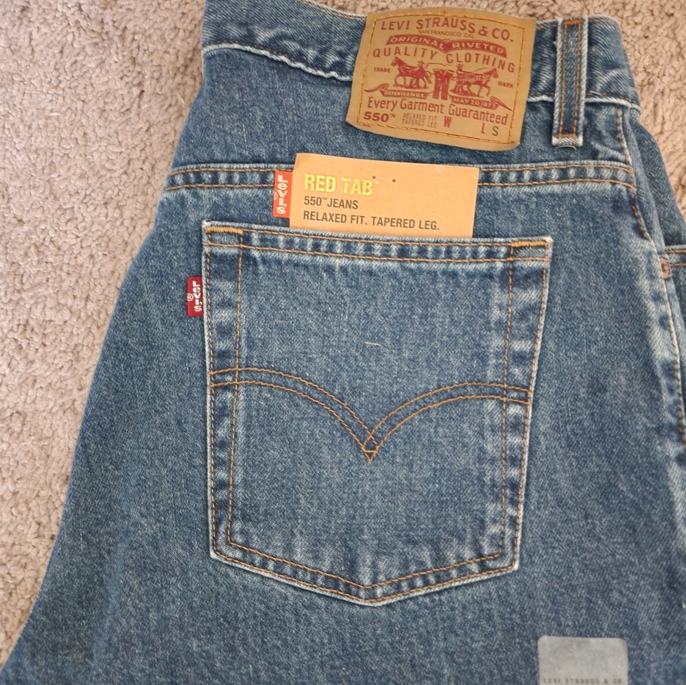 Women's 550 Levi's